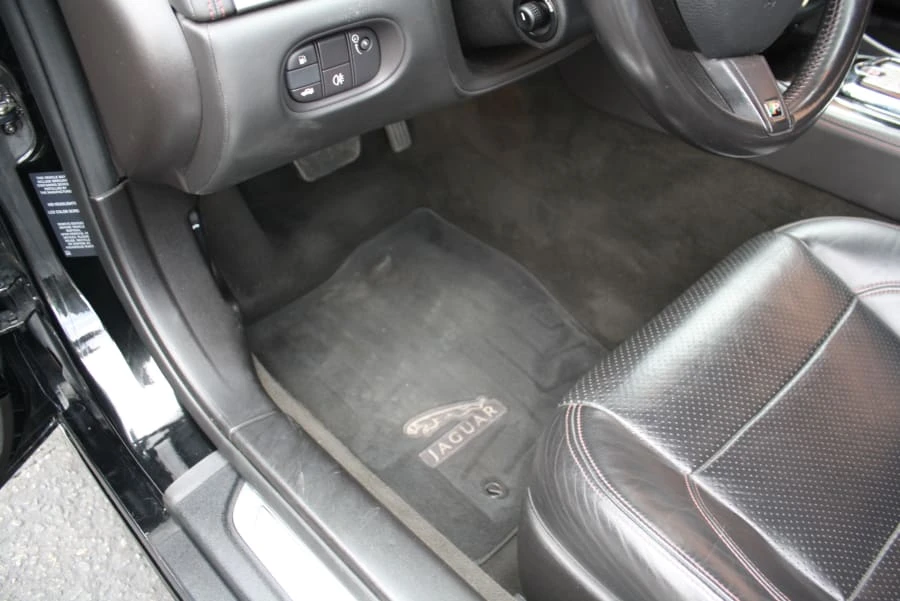 2011 Jaguar X150 XKR - Image 22 of 31
