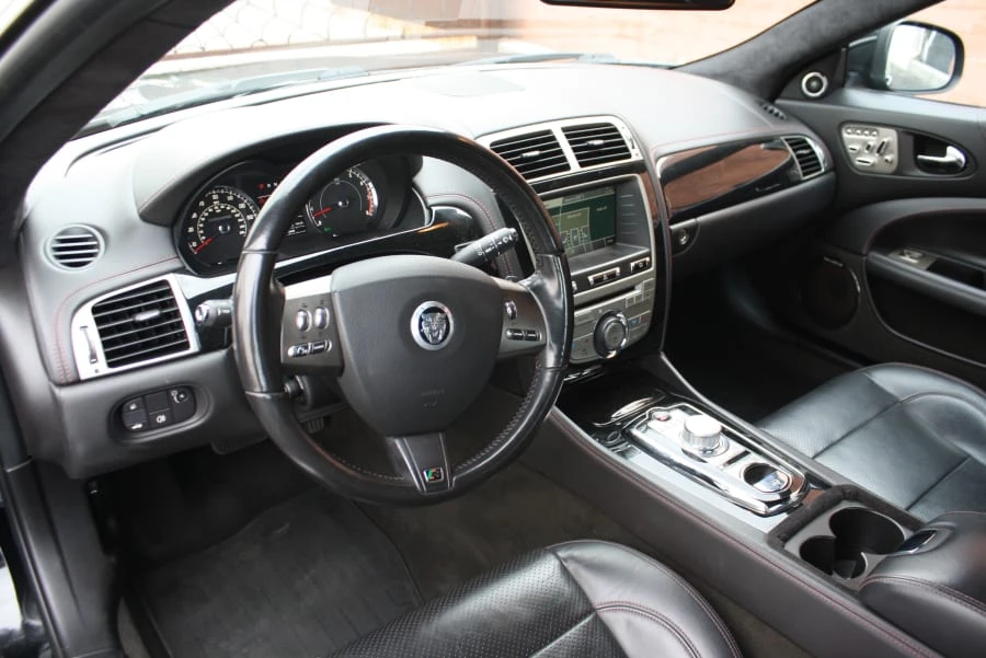 2011 Jaguar X150 XKR - Image 25 of 31