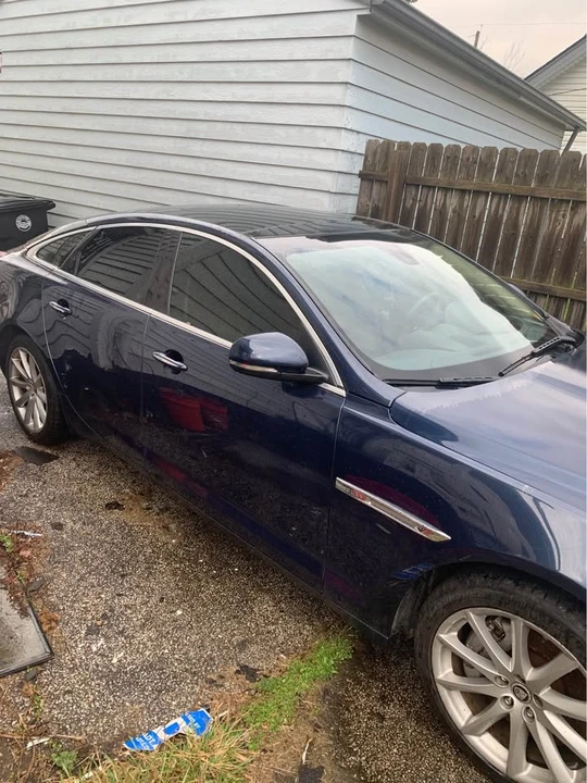 2011 Jaguar X351 XJ - Image 2 of 2