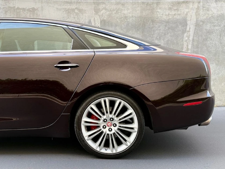 2011 Jaguar X351 XJ - Image 6 of 21