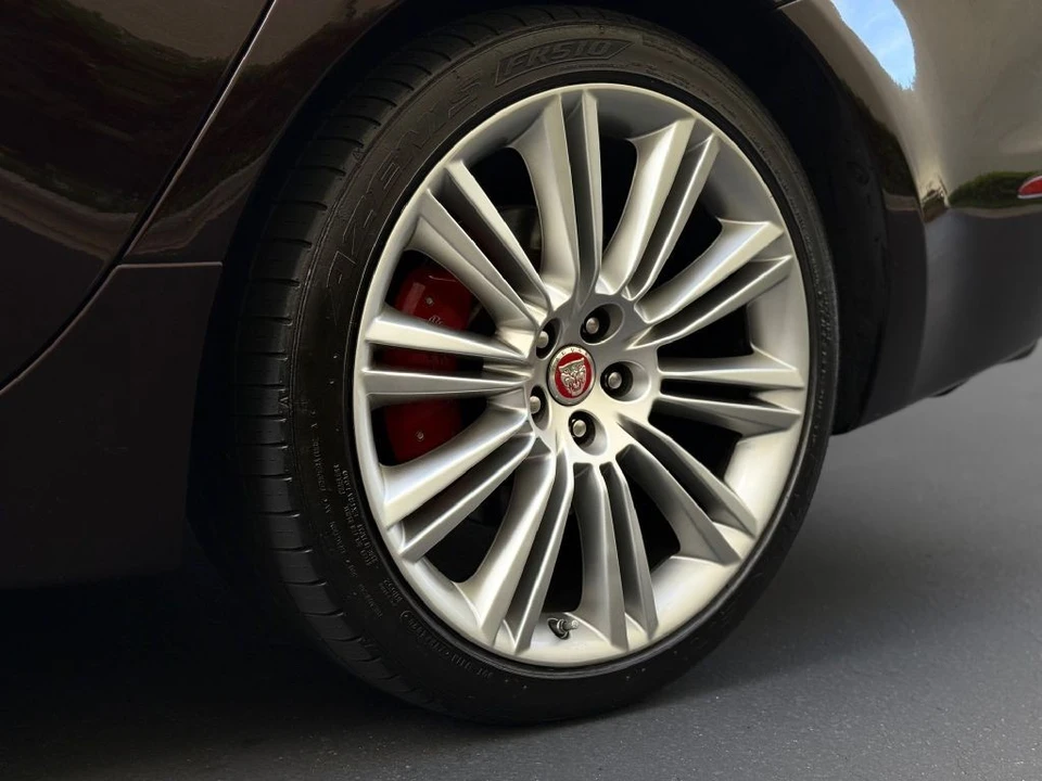 2011 Jaguar X351 XJ - Image 11 of 21