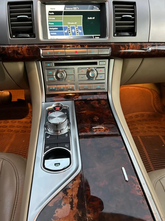 2011 Jaguar X250 XF - Image 3 of 12