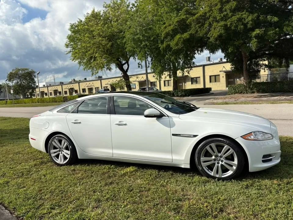 2011 Jaguar X351 XJ - Image 4 of 17