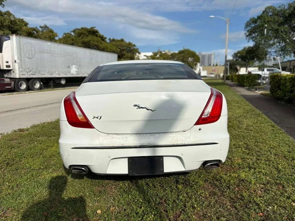 2011 Jaguar X351 XJ - Image 7 of 17