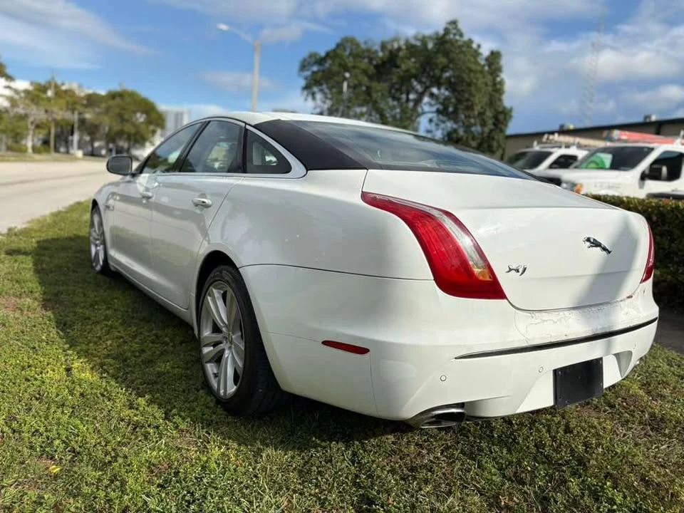 2011 Jaguar X351 XJ - Image 8 of 17