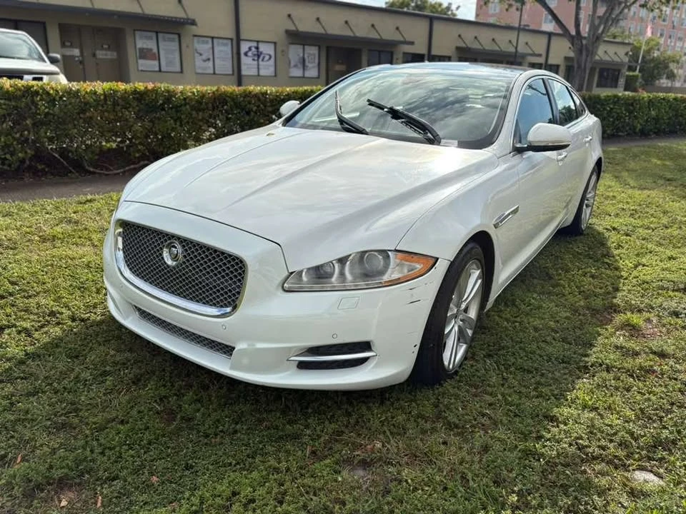 2011 Jaguar X351 XJ - Image 3 of 17