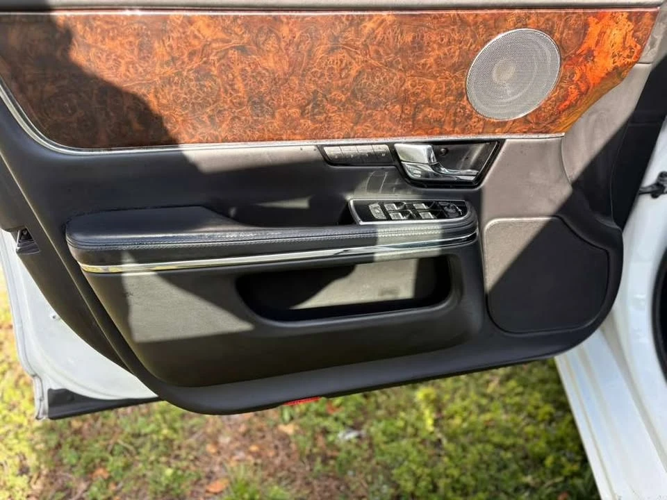 2011 Jaguar X351 XJ - Image 17 of 17