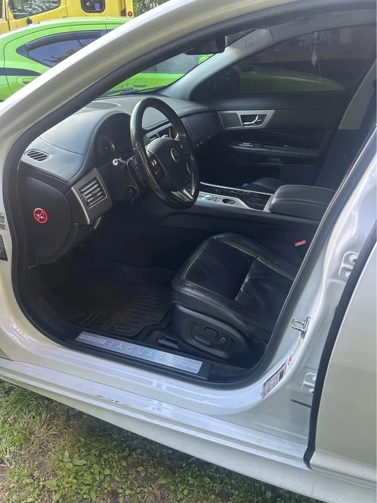 2011 Jaguar X250 XF - Image 2 of 6