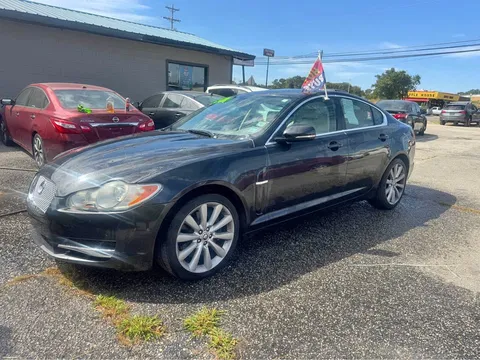 2011 Jaguar XF Luxury Sedan
