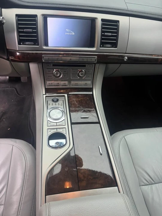 2011 Jaguar X250 XF - Image 11 of 14