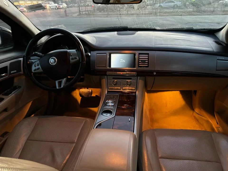 2011 Jaguar X250 XF - Image 13 of 14
