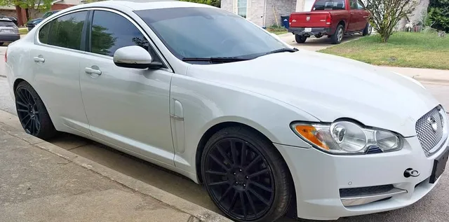 2011 Jaguar XF Sedan