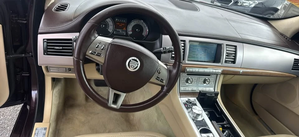 2011 Jaguar X250 XF - Image 8 of 10
