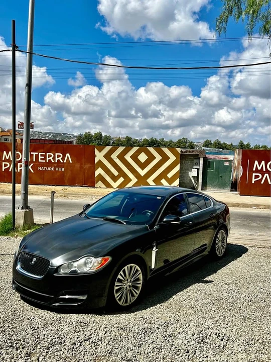 2011 Jaguar X250 XFR - Image 2 of 15