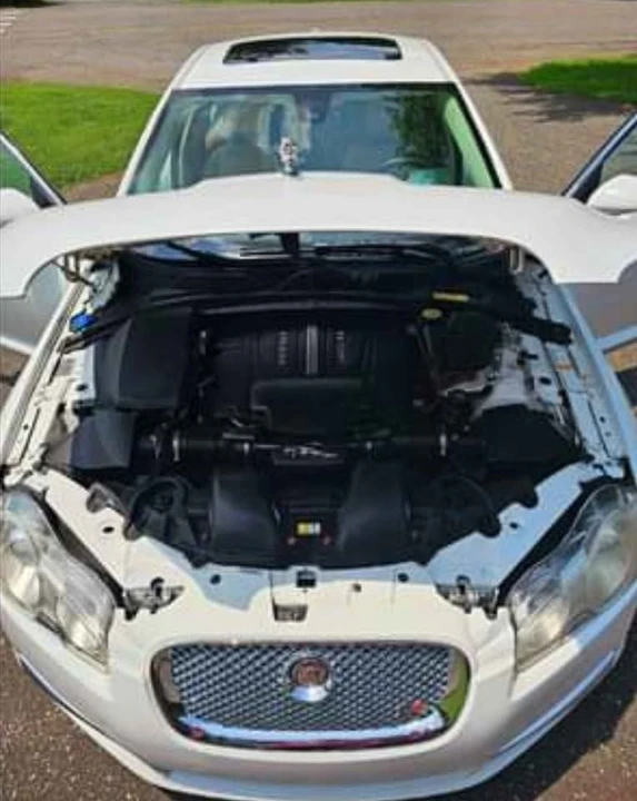 2011 Jaguar X250 XFR - Image 4 of 10