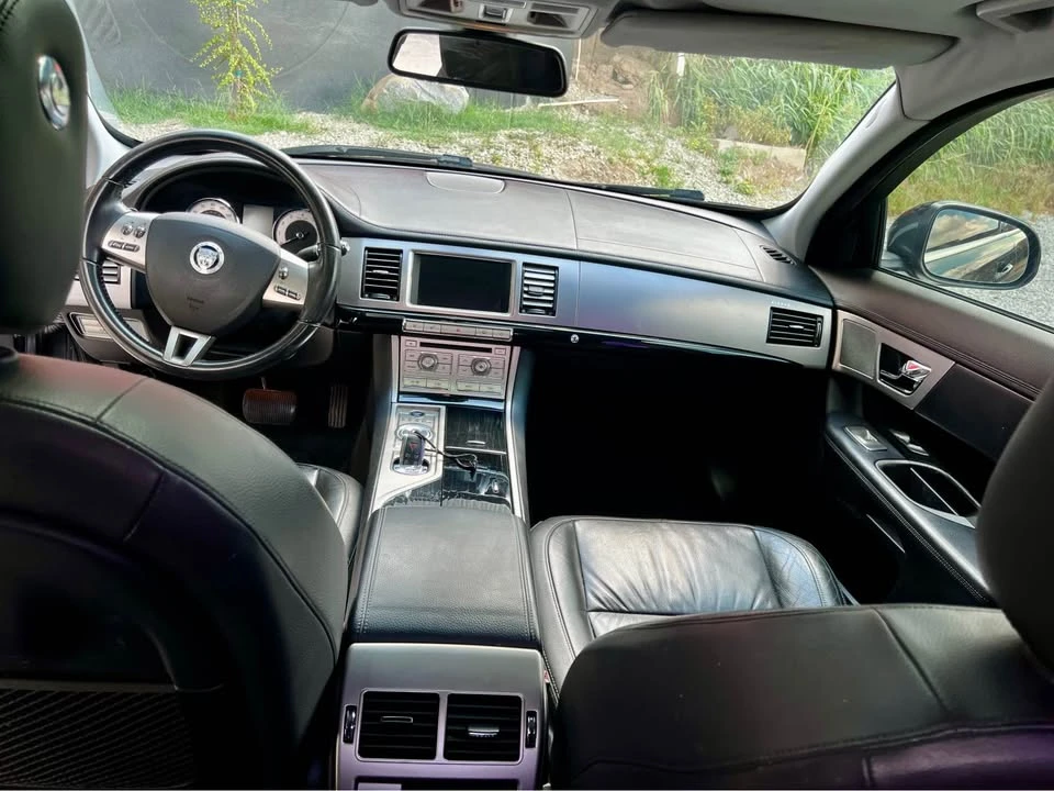 2011 Jaguar X250 XFR - Image 10 of 19