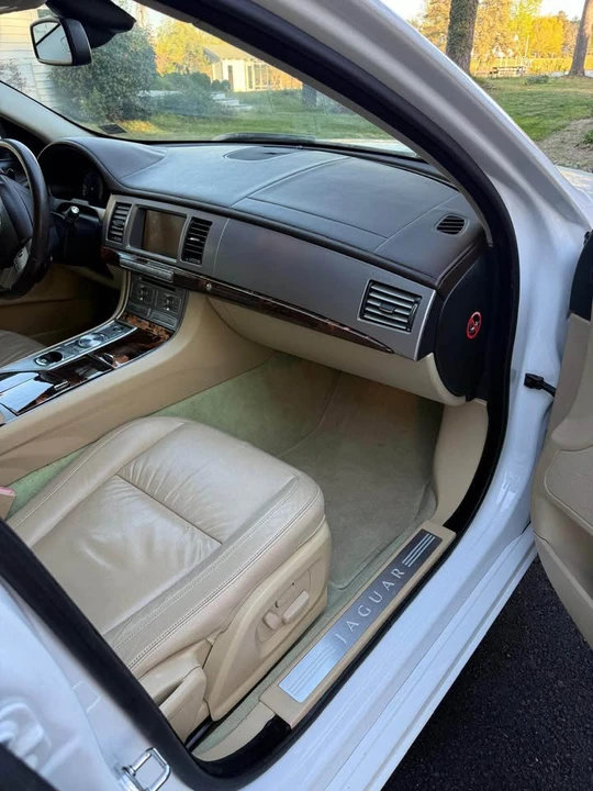 2011 Jaguar X250 XFR - Image 7 of 13