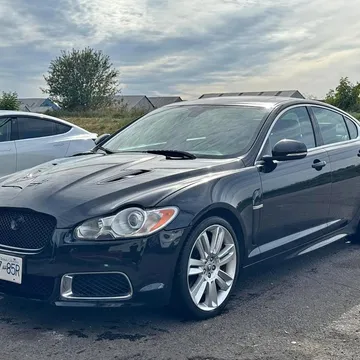 2011 Jaguar XF-R