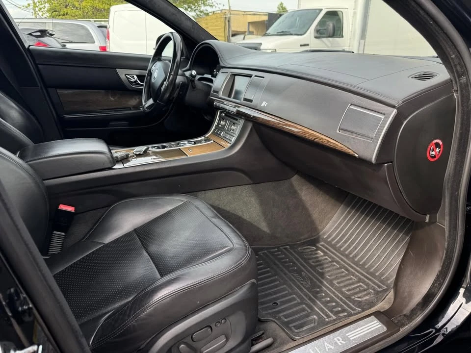 2011 Jaguar X250 XFR - Image 12 of 17