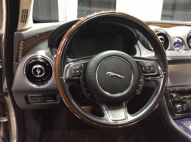 2011 Jaguar X351 XJ - Image 11 of 20