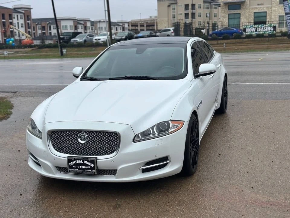 2011 Jaguar X351 XJ - Image 3 of 17