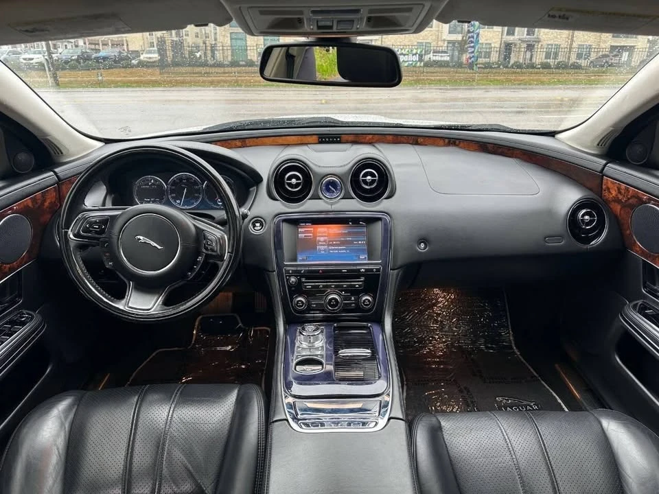 2011 Jaguar X351 XJ - Image 9 of 20