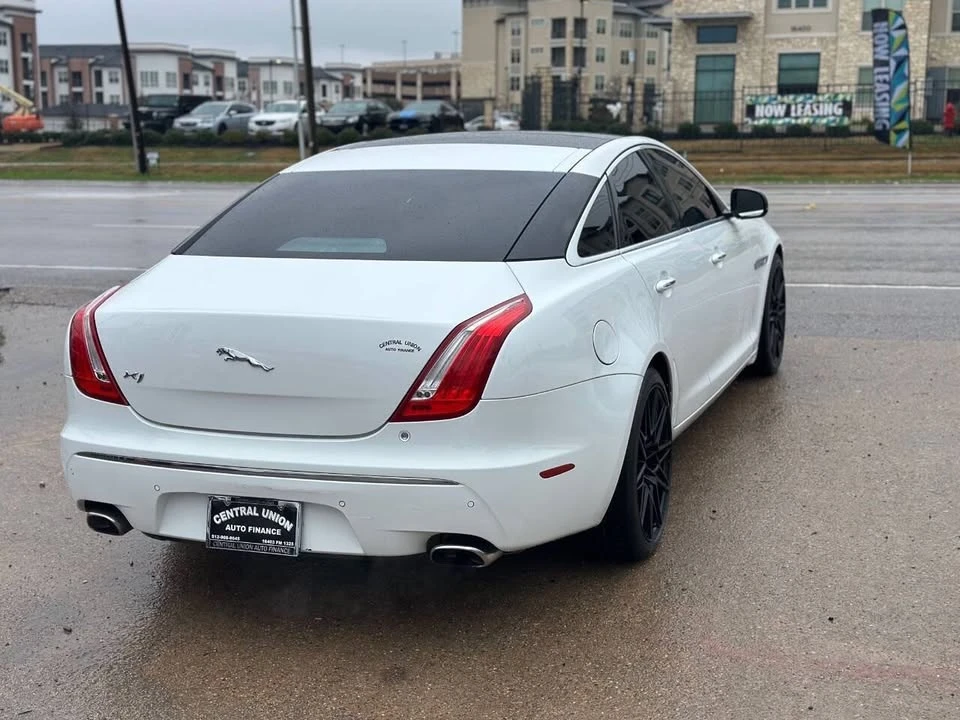 2011 Jaguar X351 XJ - Image 6 of 20