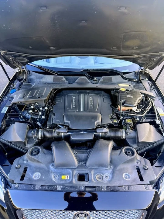 2011 Jaguar X351 XJ - Image 19 of 20