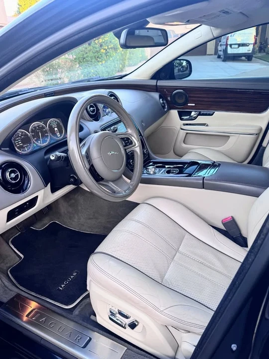 2011 Jaguar X351 XJ - Image 2 of 18