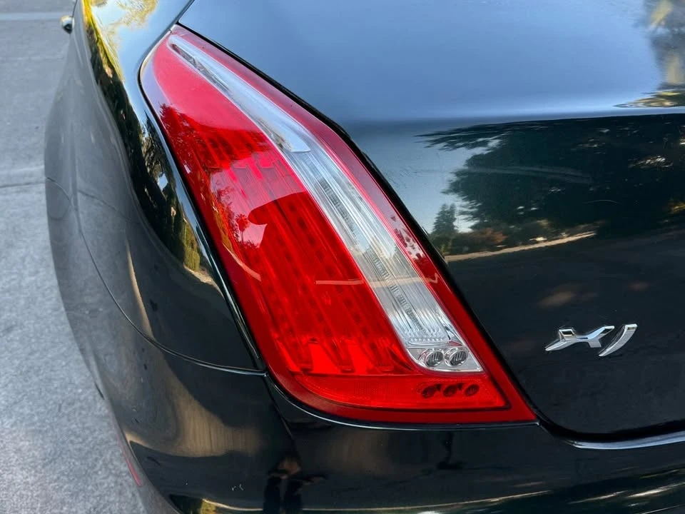 2011 Jaguar X351 XJ - Image 7 of 20
