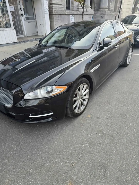 2011 Jaguar X351 XJ - Image 4 of 4