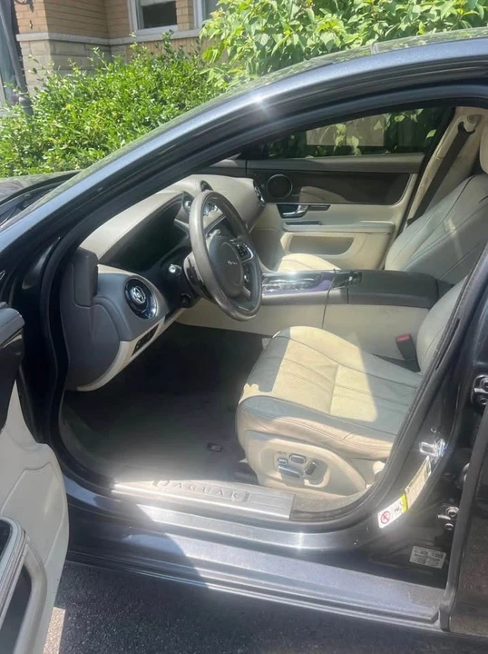 2011 Jaguar X351 XJ - Image 2 of 5