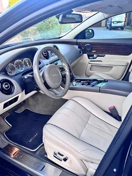 2011 Jaguar XJ