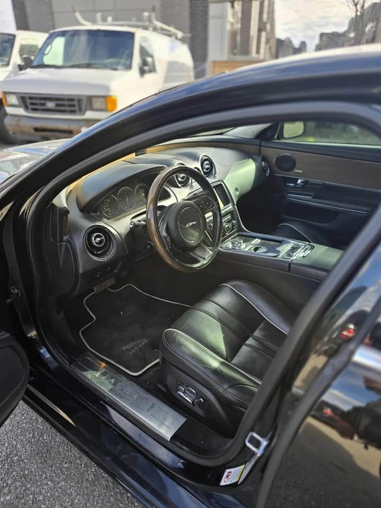 2011 Jaguar X351 XJ - Image 8 of 8