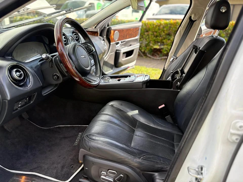 2011 Jaguar X351 XJ - Image 4 of 5