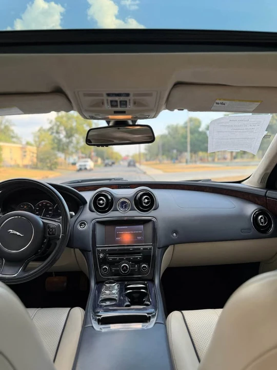 2011 Jaguar X351 XJ - Image 2 of 10