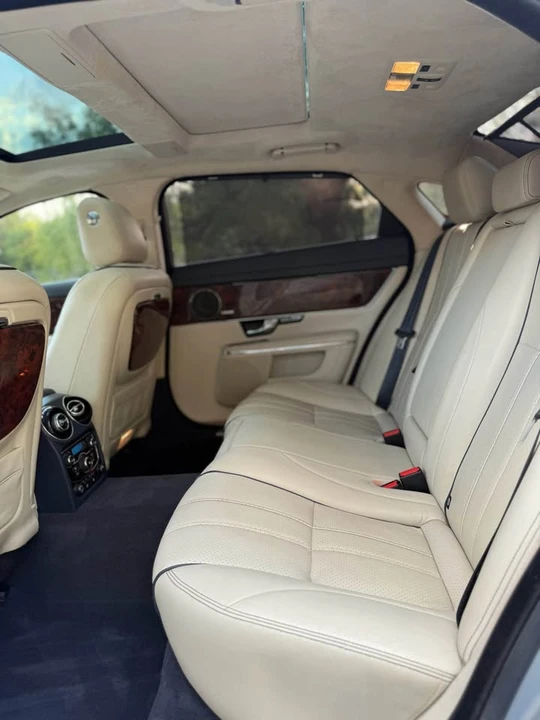 2011 Jaguar X351 XJ - Image 9 of 10