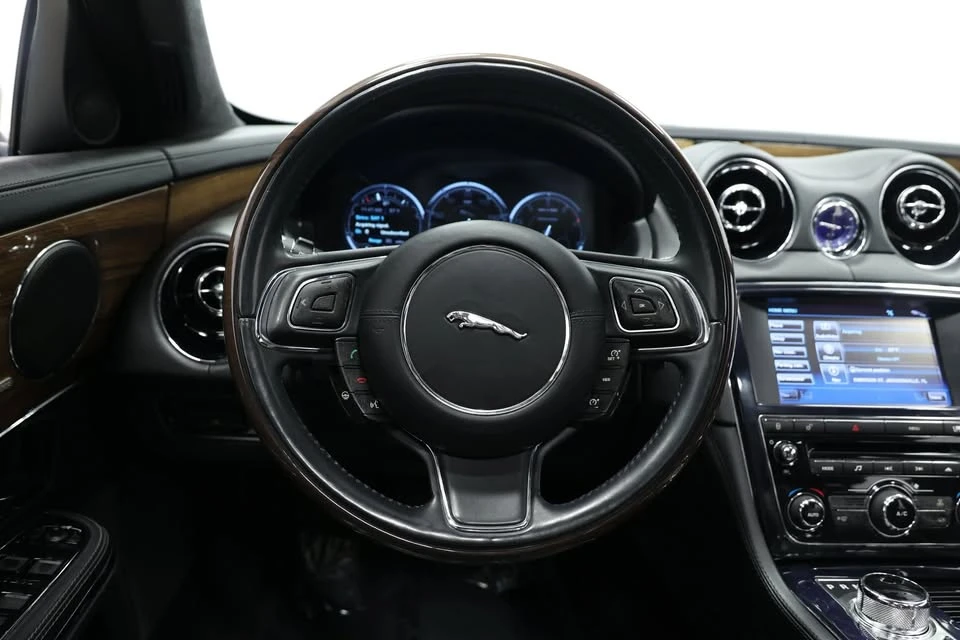 2011 Jaguar X351 XJ - Image 20 of 20