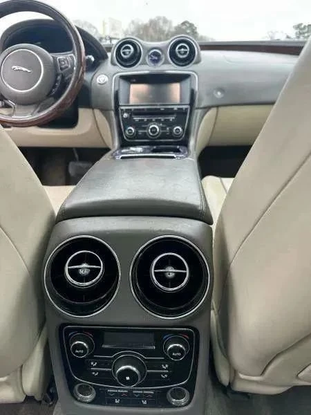 2011 Jaguar X351 XJ - Image 19 of 20