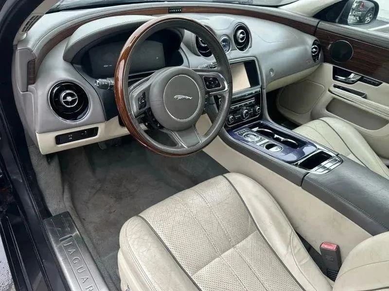 2011 Jaguar X351 XJ - Image 11 of 20