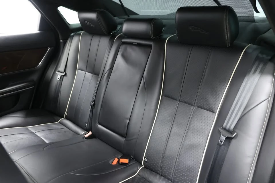 2011 Jaguar X351 XJ - Image 3 of 20