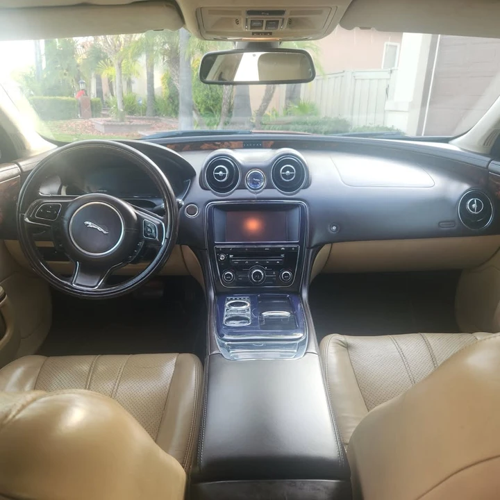 2011 Jaguar X351 XJ - Image 6 of 6