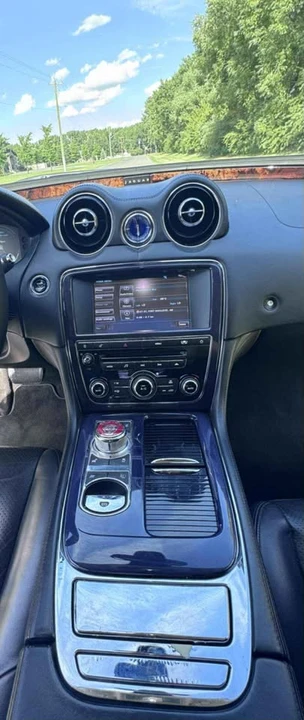 2011 Jaguar X351 XJ - Image 9 of 13