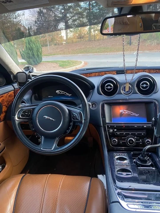 2011 Jaguar X351 XJ - Image 10 of 20