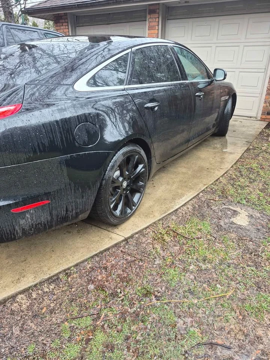 2011 Jaguar X351 XJ - Image 5 of 16