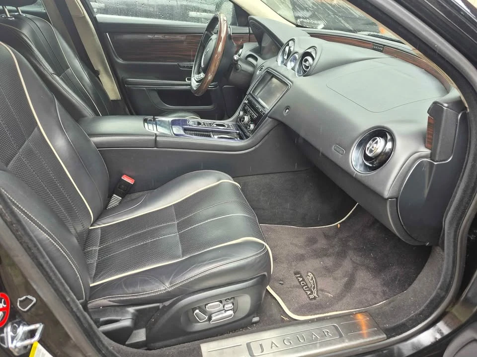 2011 Jaguar X351 XJ - Image 7 of 16