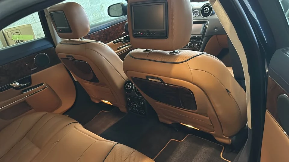 2011 Jaguar X351 XJ - Image 2 of 3