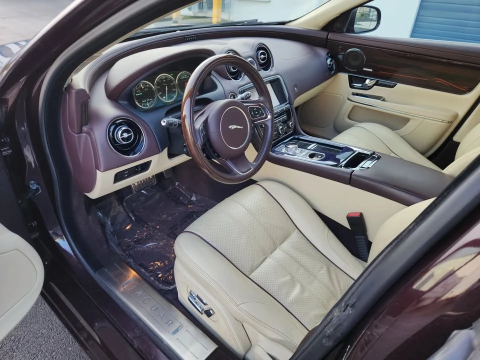 2011 Jaguar X351 XJ - Image 7 of 20