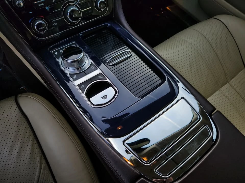 2011 Jaguar X351 XJ - Image 15 of 20