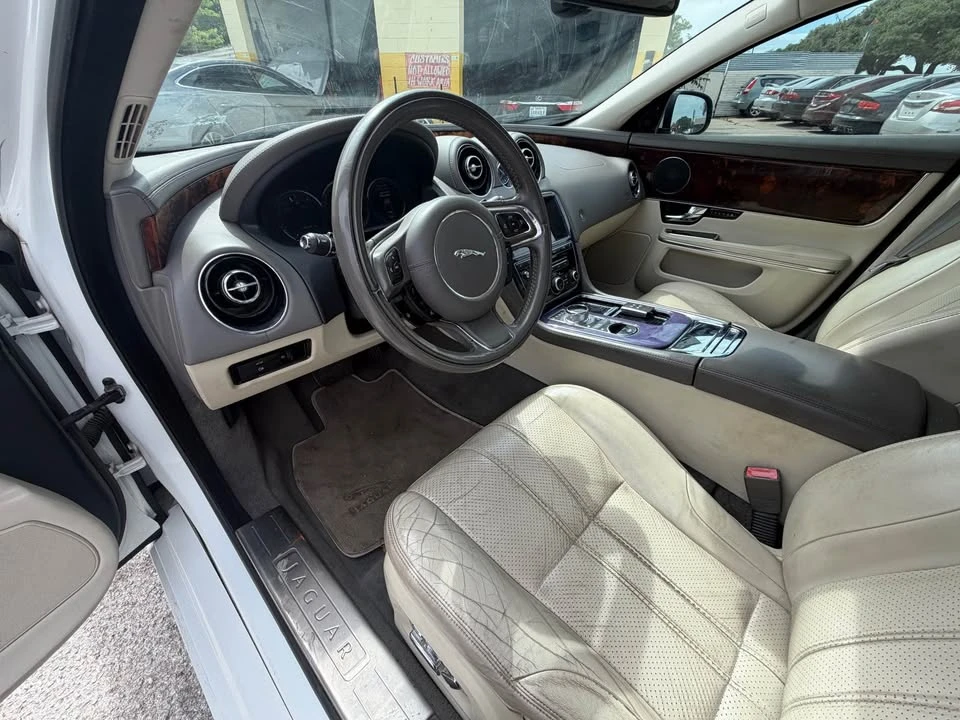 2011 Jaguar X351 XJ - Image 10 of 13